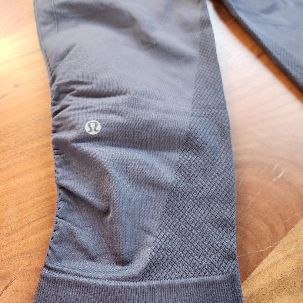 Lululemon In The Flow Crop II *Pattern - Picture 3 of 10